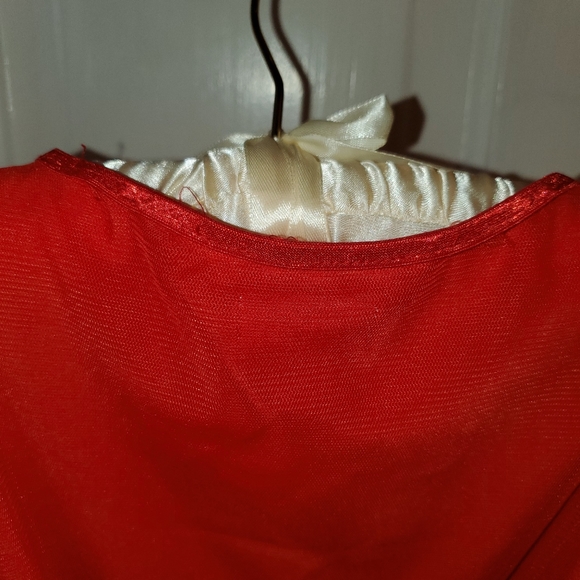 Girls Red sequin and tulle dress - Picture 6 of 6